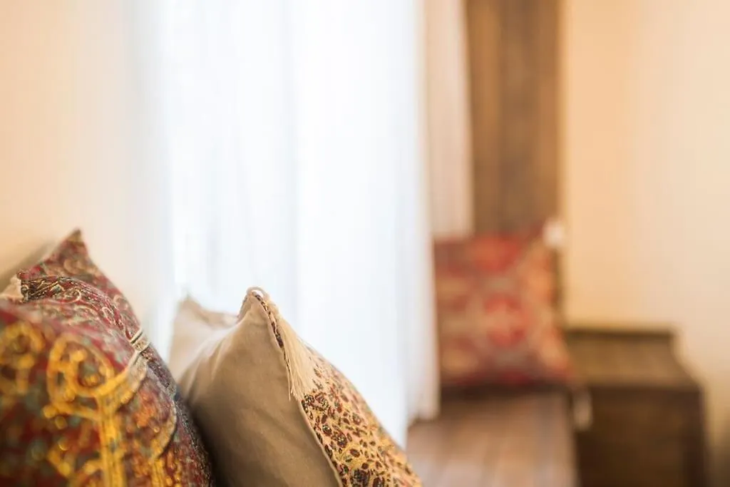 Beautiful 1 Bedroom Apt. W/Ac 400 Meters Taksim Square Istanbul Turkey